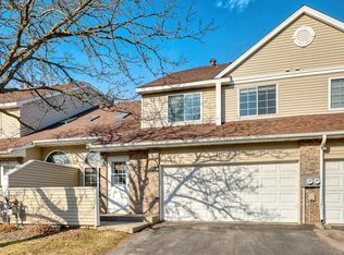 1120 Pecks Woods Dr, New Brighton, MN 55112