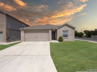 4103 Hidden Hollow Isle, Von Ormy, TX 78073