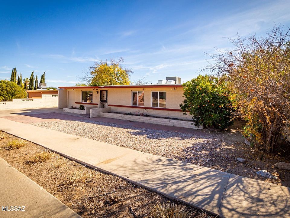 1st image of 1321 W Calle Del Ensayador