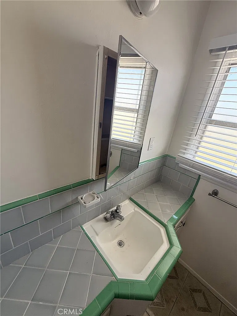 Studio, 500 sqft, $1,550 — Photo 4