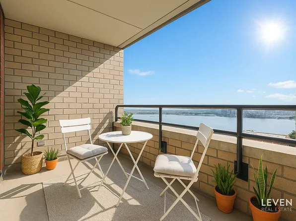 200 Rector Pl APT 22D, New York, NY 10280