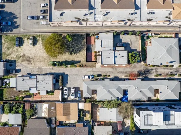 11414 Calvert St, North Hollywood, CA 91606