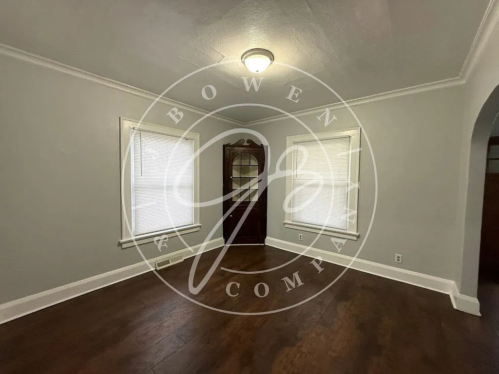 2 bed, 1.0 bath, 832 sqft, $1,000 — Photo 4