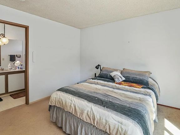 2nd image of 736A Corte Alhambra