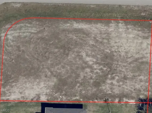 1733 NW 11th Pl, Cape Coral, FL 33993