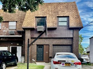 25620 Craft Ave, Jamaica, NY 11422