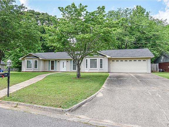 5th image of 3750 64th St NE