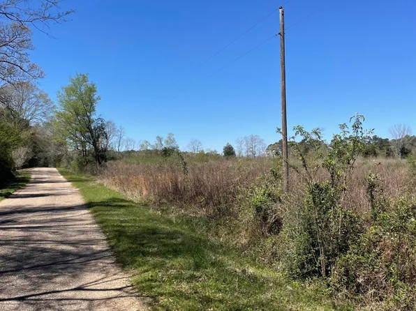 Ross Ln, Prentiss, MS 39474