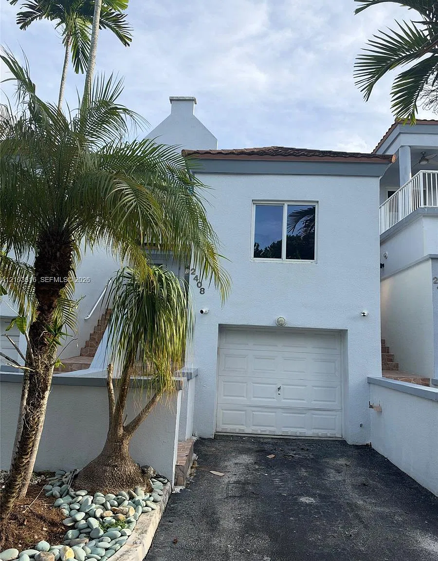 Le Point Condo — Photo 1