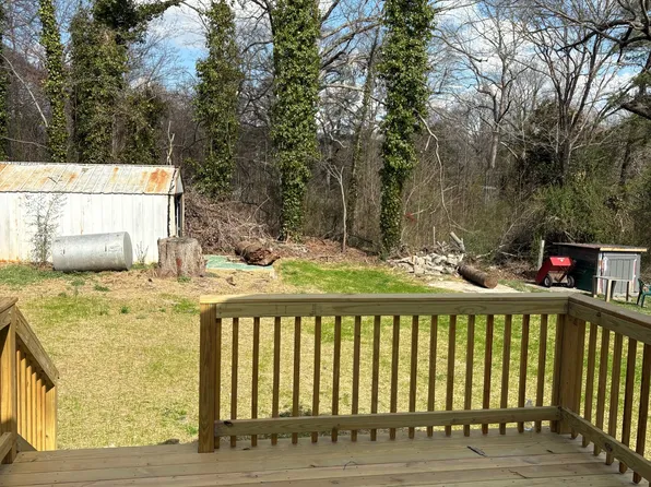 1128 Rosehill Dr, Lincolnton, NC 28092