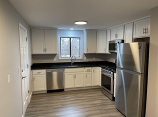 44 School St, Fairfield, CT 06824