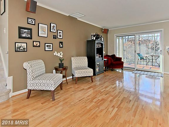 4th image of 12225 Folkstone Dr