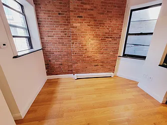 Rented by Brighton Management