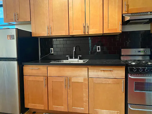 Rented by Waverly Realty Associates | media 23