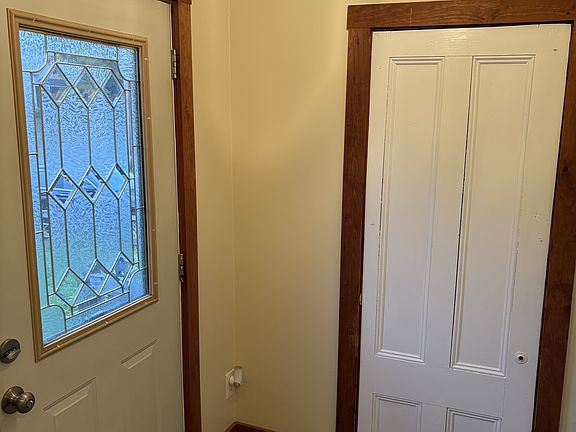 4th image of 32 Kearsarge Ave #2