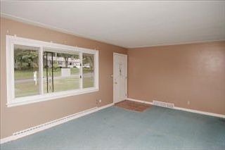 4th image of 223 Briarhill Dr