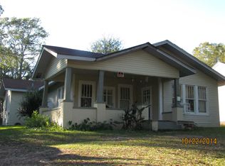 409 N Pearl St, Carthage, MS 39051