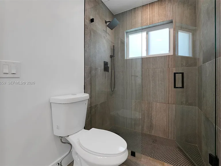 6341 NE 22nd Ave — Photo 13