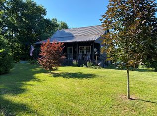 8063 Aurora Rd NE, Salineville, OH