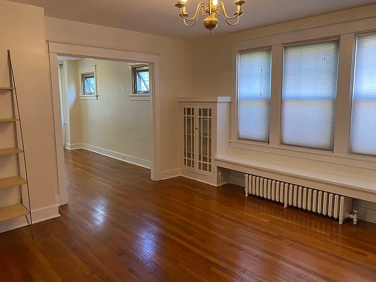 1331 Shady Ave — Photo 6