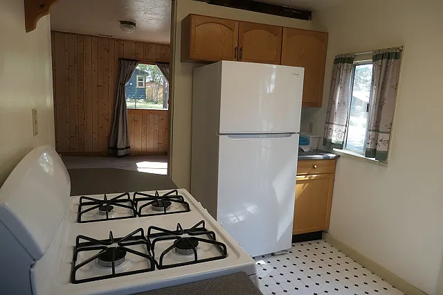30452 Hilltop Dr — Photo 5