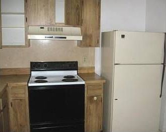 3rd image of 8903 Hatfield Ct
