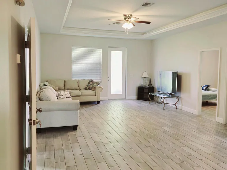 12049 Dorado Dr — Photo 2