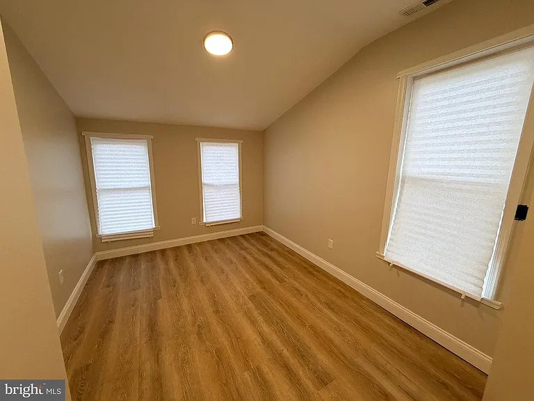 3 E Overlea Ave #3 — Photo 28