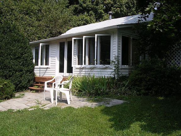2nd image of 1703 Butternut Rd