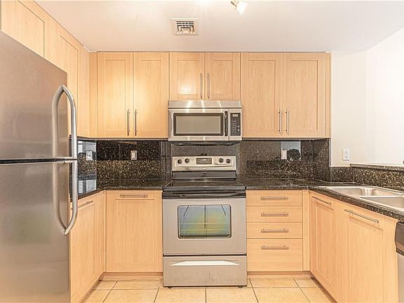 5th image of 511 SE 5th Avenue #1118