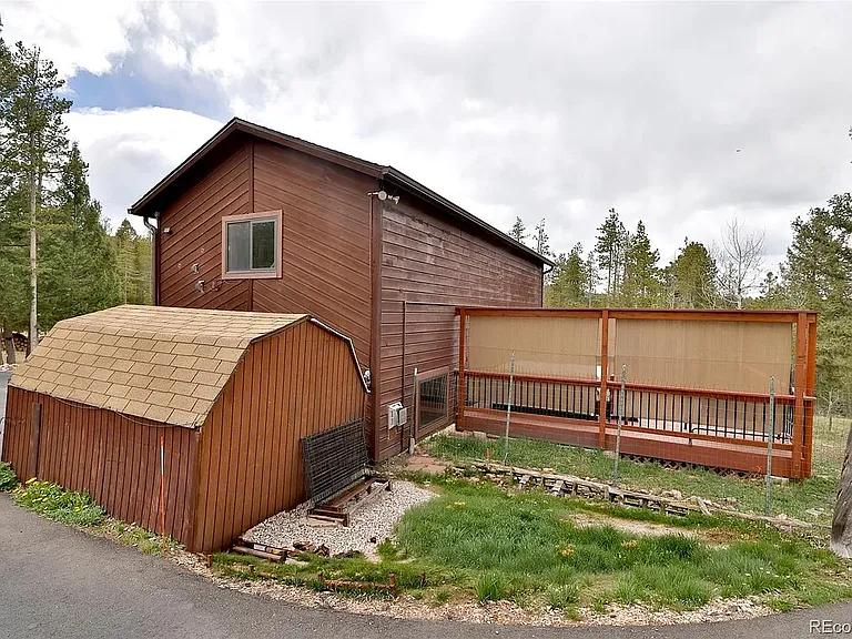 27888 Pine Grove Trl — Photo 16