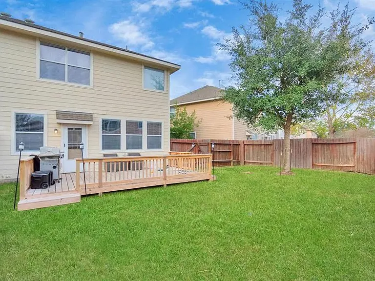 25247 Bentley Glen Ln — Photo 18