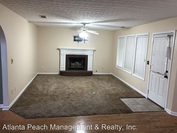 5th image of 132 Towler Shoals Dr