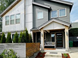 725 SE Tacoma St #B, Portland, OR 97202