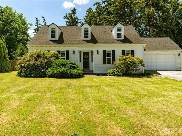 1565 SW Putnam Drive, Oak Harbor, WA 98277