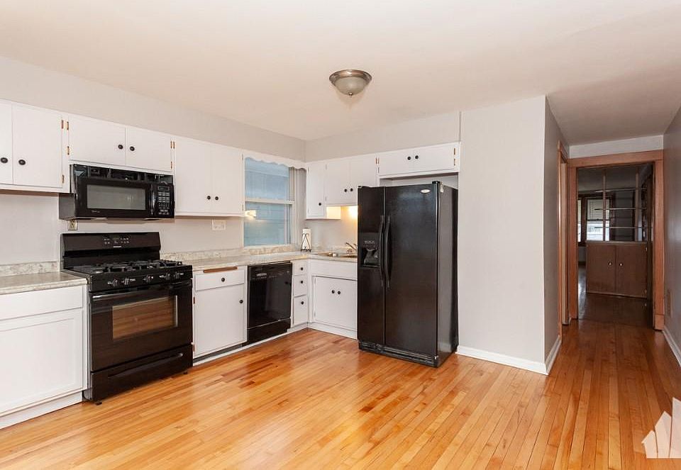 1st image of 4341 N Lowell Ave #2JC