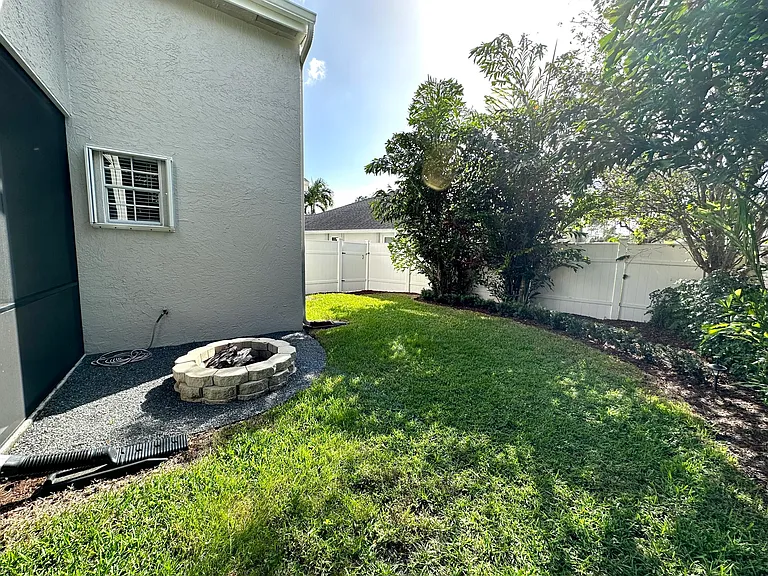 1000 Lake Breeze Dr — Photo 27