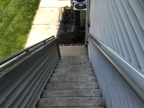 5th image of 101 Mary Ann Ct
