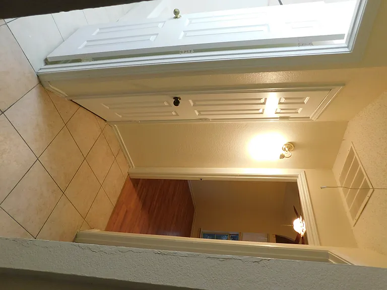 624 Elm Falls Pl — Photo 10