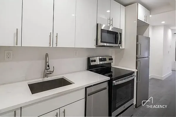 Rented by The Agency | media 5