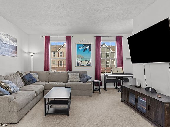 4th image of 4013 N Steels Cir