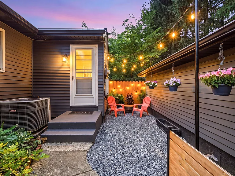 41 Orchard Ave — Photo 6
