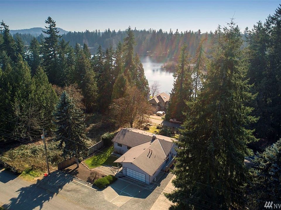 Welcome home to this 3 bedroom, 2 bathroom rambler at Lake Kathleen. This charming rambler boasts gorgeous lake views and abundant sunshine. The eat-in kitchen opens to the family room featuring a pass-through fireplace to the living room. Extend your living outdoors to the updated deck and enjoy beautiful landscaping and stunning lake views. The master suite features large windows and a gorgeous lake view, walk-in closet and ensuite bath. This home has been meticulously maintained, has great bones and recent updates throughout. This home is ready for you to make it your own! Enjoy annual organized neighborhood activities such as a Fishing Derby, BBQs and shared ownership of lakefront park and beach access. Great location with award winning Issaquah schools, quick access to freeways, airport, major retail, dining & business hubs.