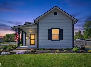212 E Madison Ave, Pendleton, IN 46064