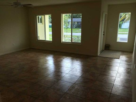 4th image of 15304 SW 102nd Ct
