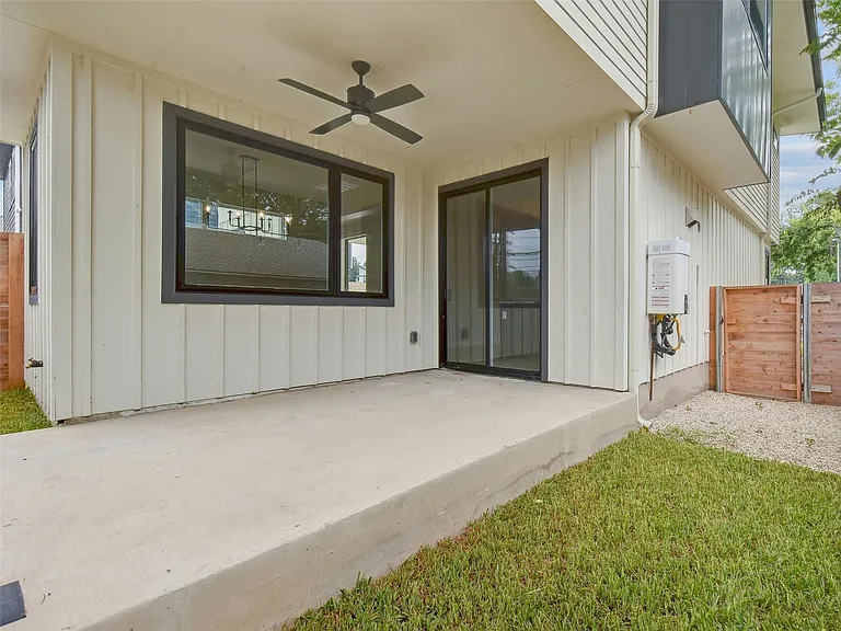 313 Blackson Ave #A — Photo 16