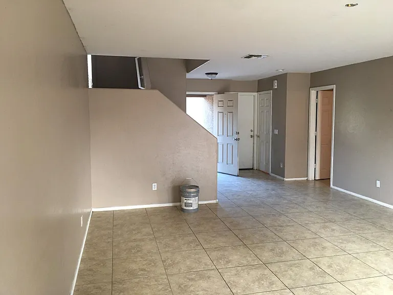 7776 N 56th Ln — Photo 28