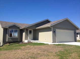 1715 SW Valley View Dr, Topeka, KS 66615