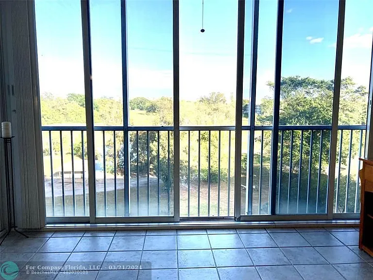 3300 N Palm Aire Dr #606 — Photo 26