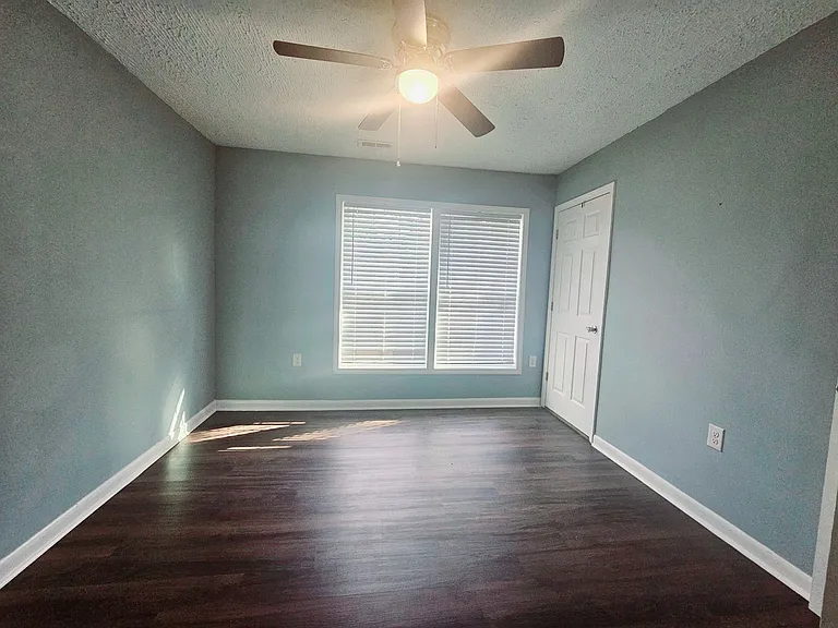6441 Rutherglen Dr — Photo 19